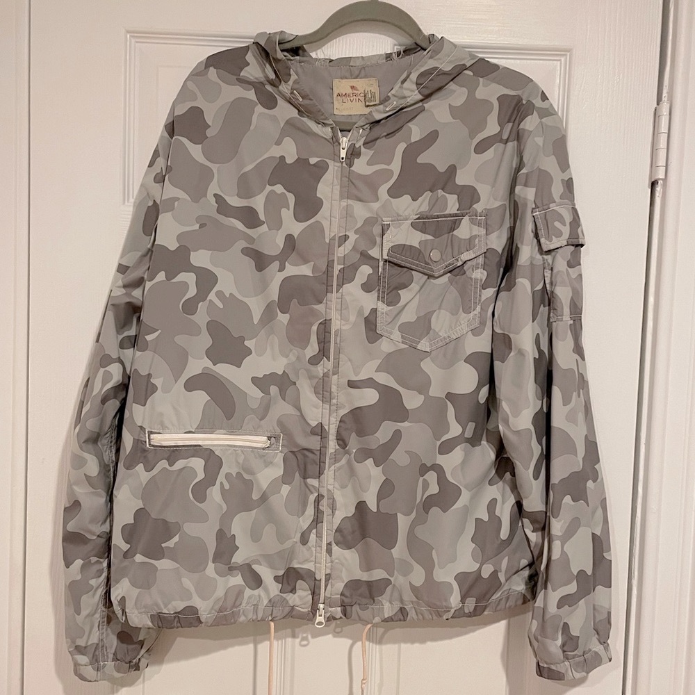 CAMO WINDBREAKER / JACKET